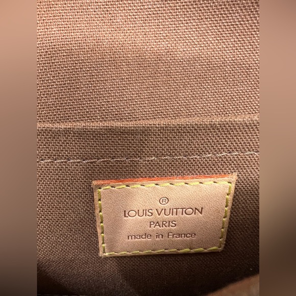 Louis Vuitton Monogram Canvas Pochette Marelle Bag - Picture 3 of 6